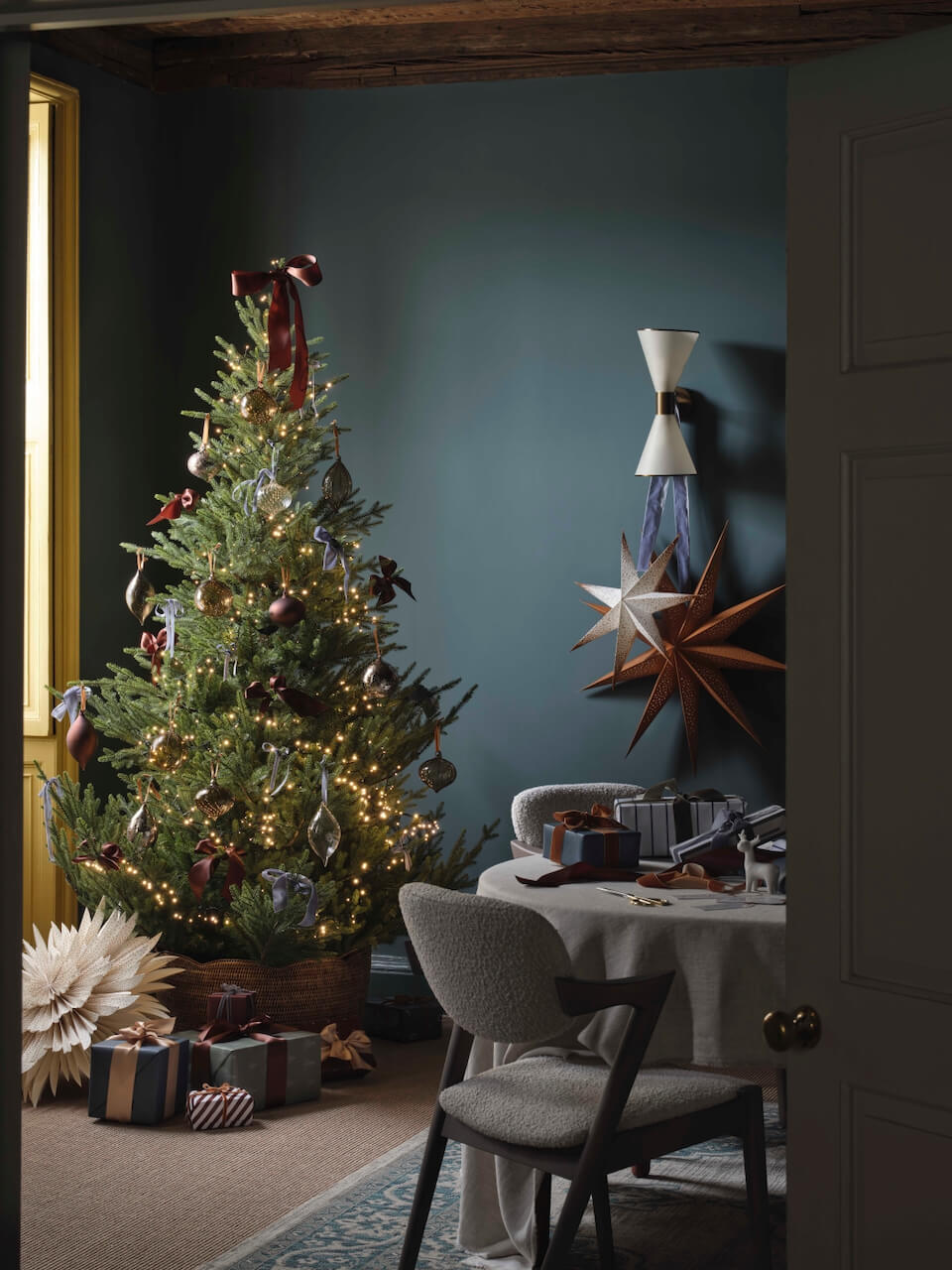 7ft Norway Spruce Artificial Christmas Tree