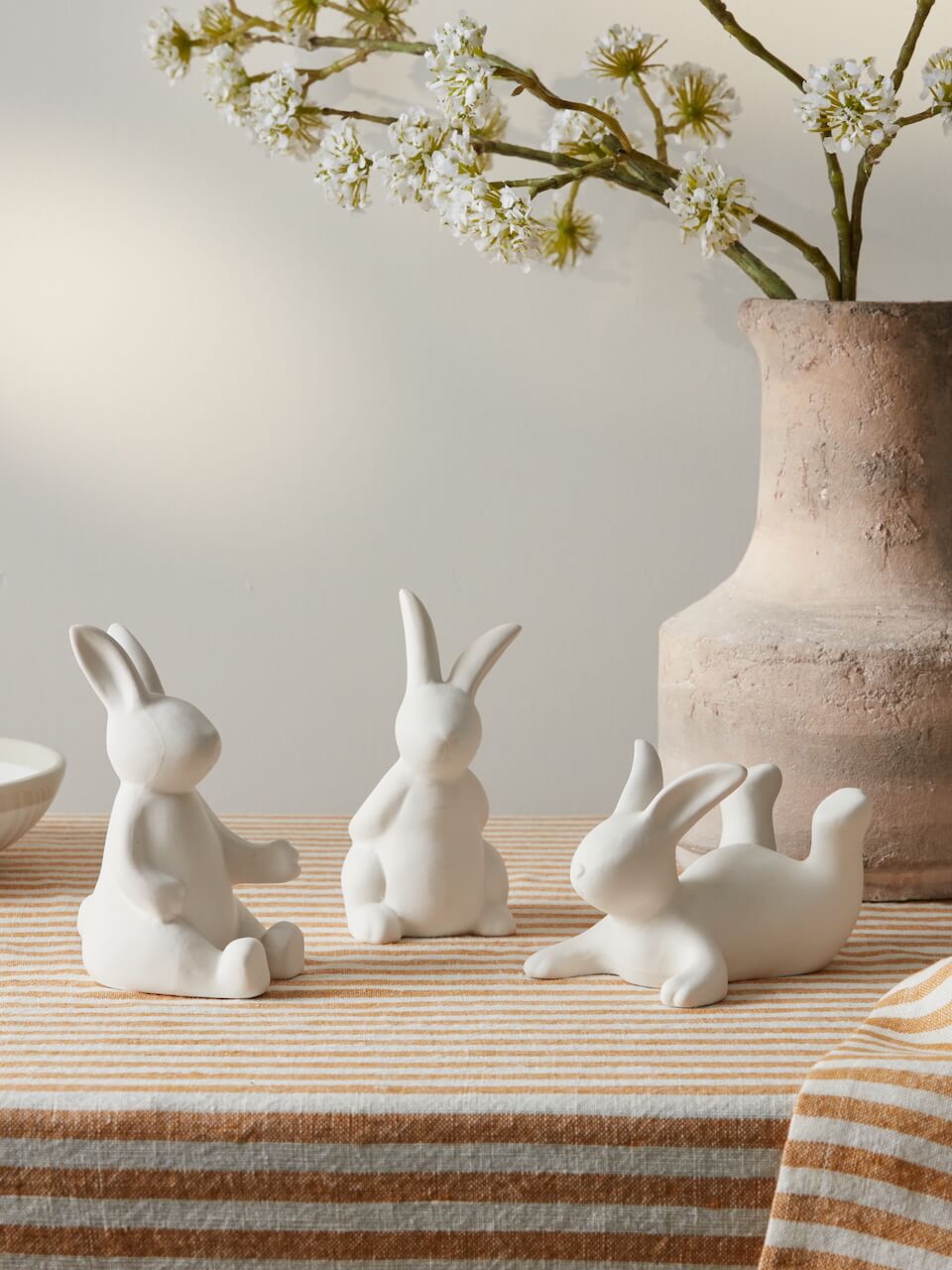 Set of 3 White Ceramic Bunny Decorations