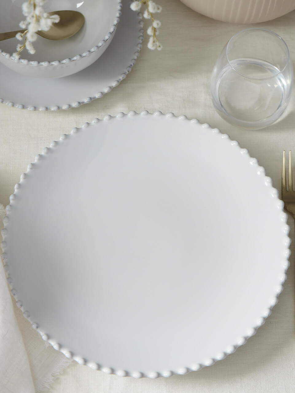 Pearl Stoneware 24 Piece Dinner Set