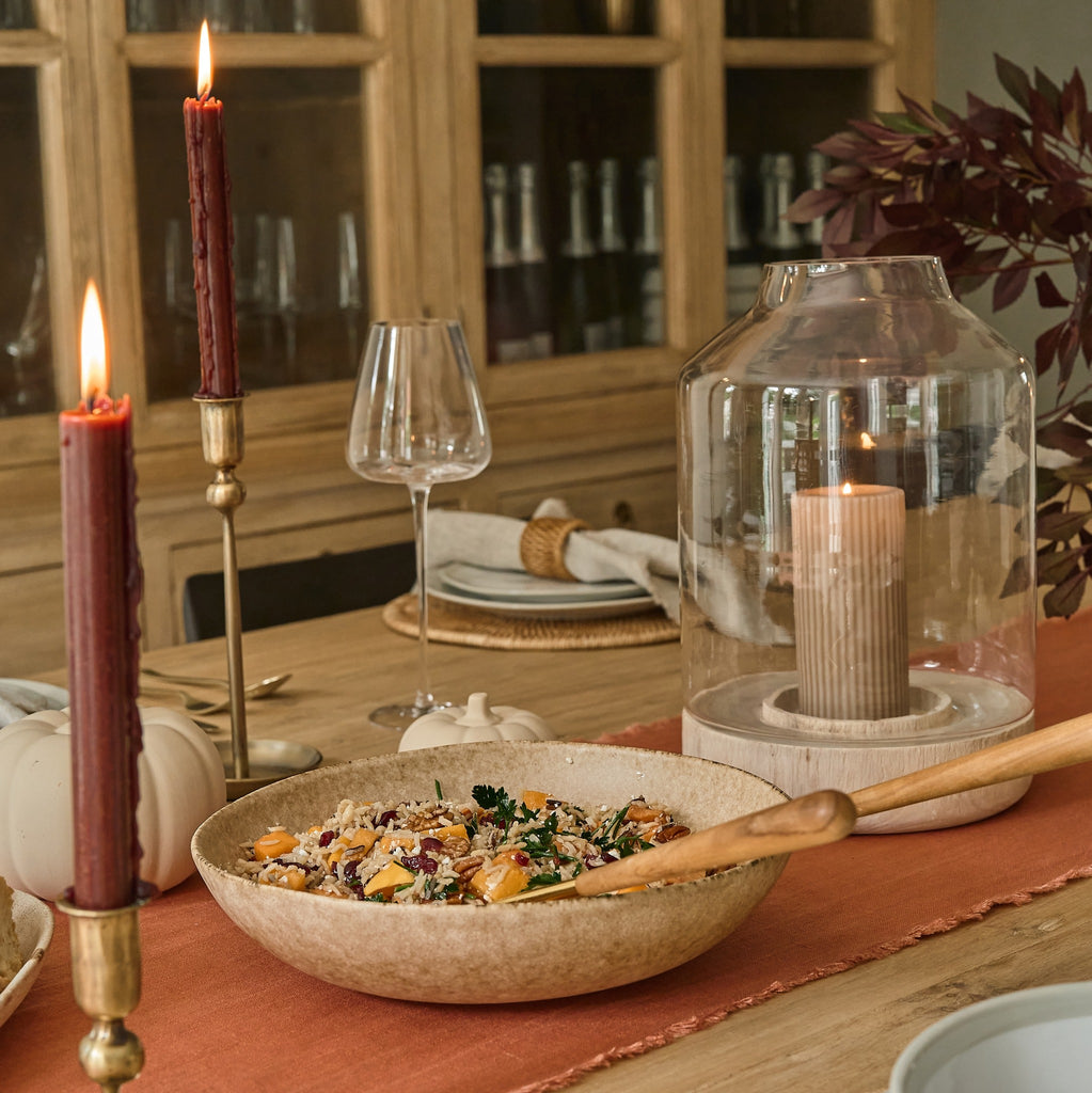 Rustic Charm: Creating a Beautiful Autumn Tablescape