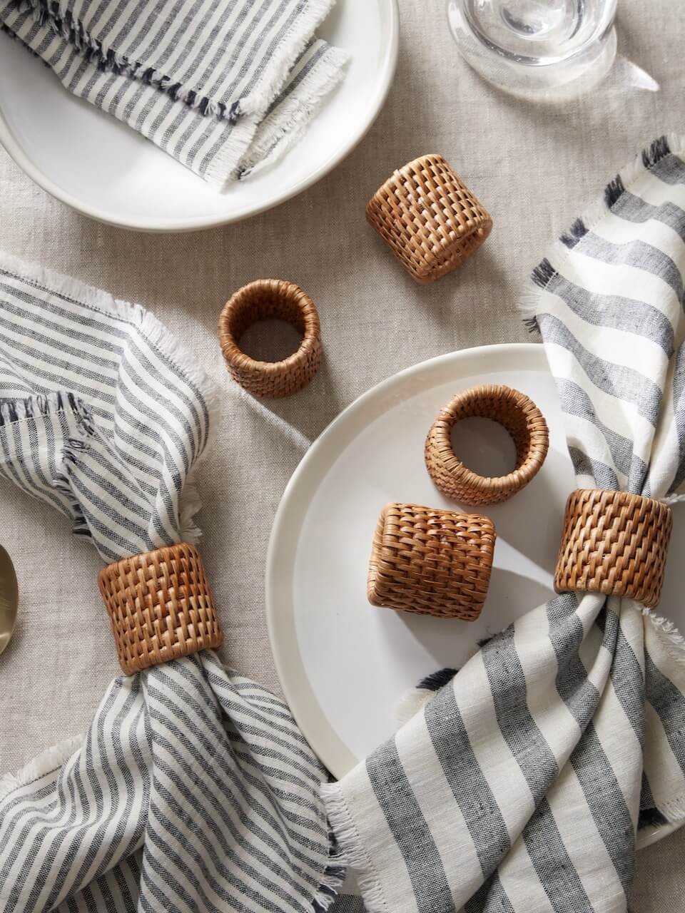 Iona Rattan Napkin Rings - Brown - Set of 6