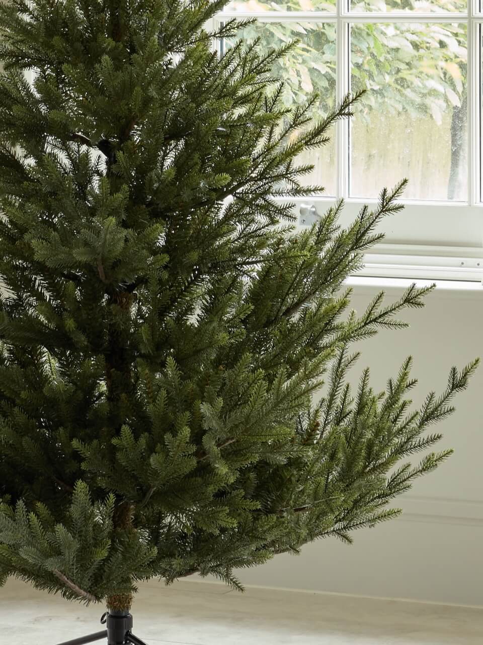 7ft Norway Spruce Artificial Christmas Tree