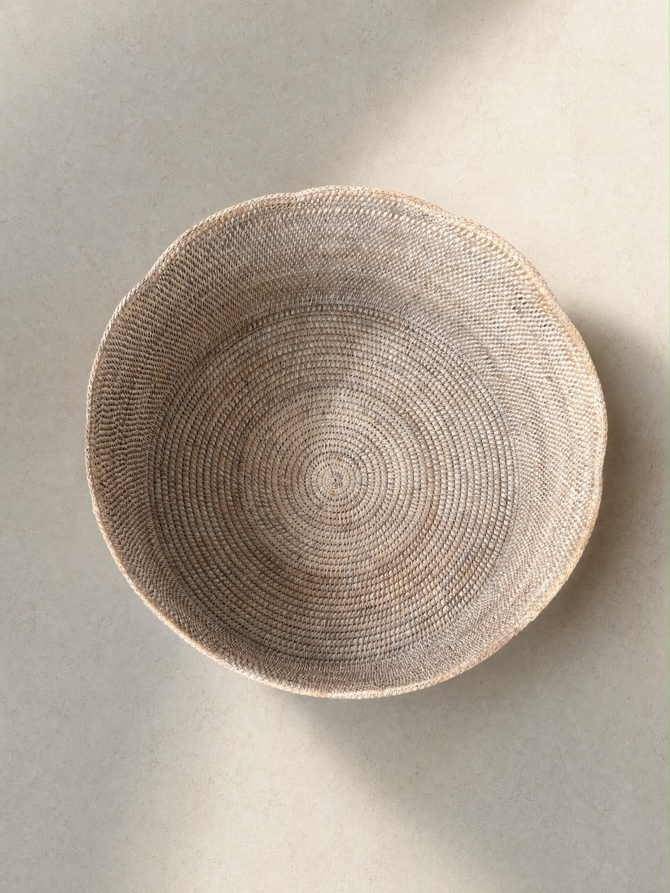 Skye Rattan Scallop Edge Basket Large - White